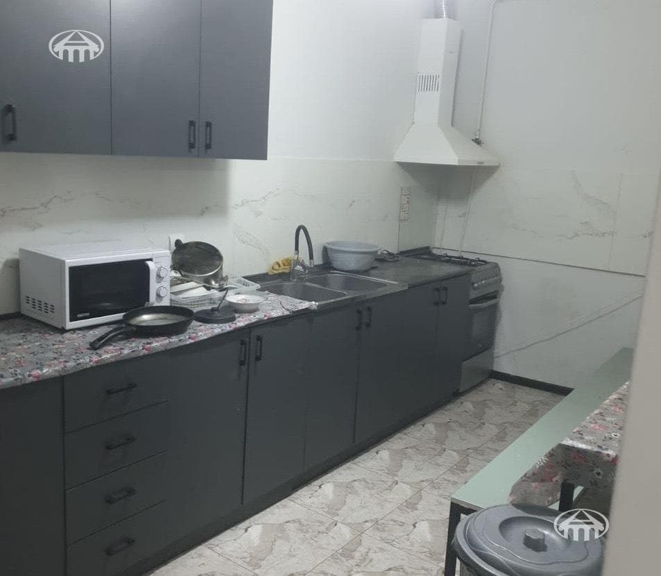 House · 6 rooms · 357 m² · Shengavit