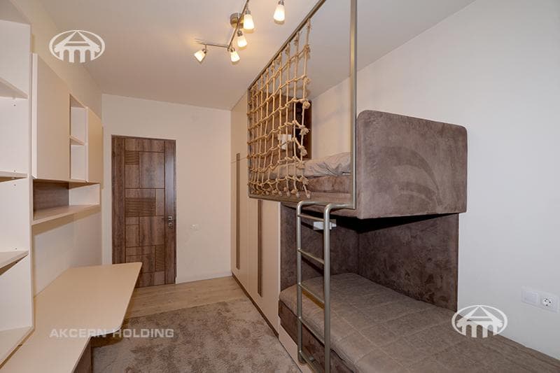 Apartment · 4 rooms · 117 m² · Kentron