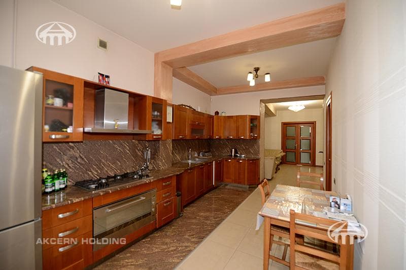 Apartment · 4 rooms · 123 m² · Kentron