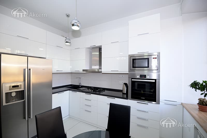 Квартира · 3 комн. · 100 м² · Кентрон