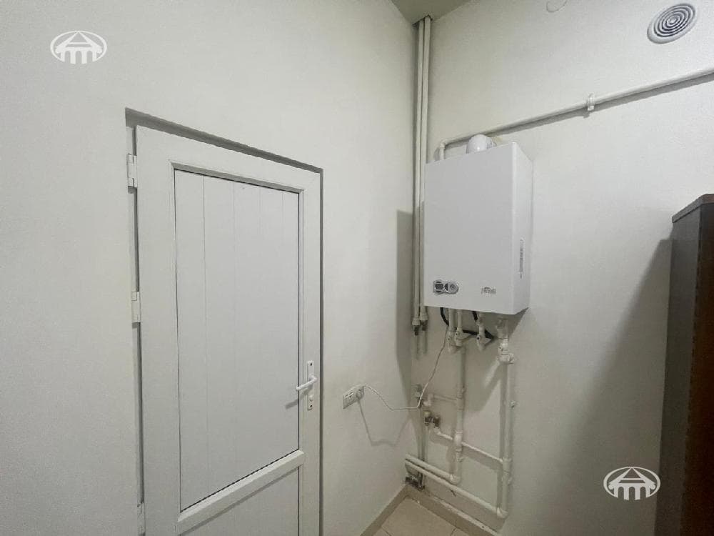 House · 3 rooms · 90 m² · Arabkir