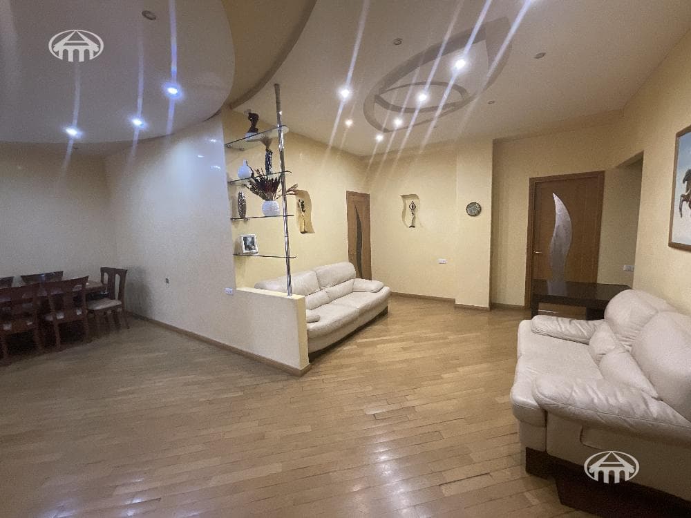 Apartment · 4 rooms · 174 m² · Kentron