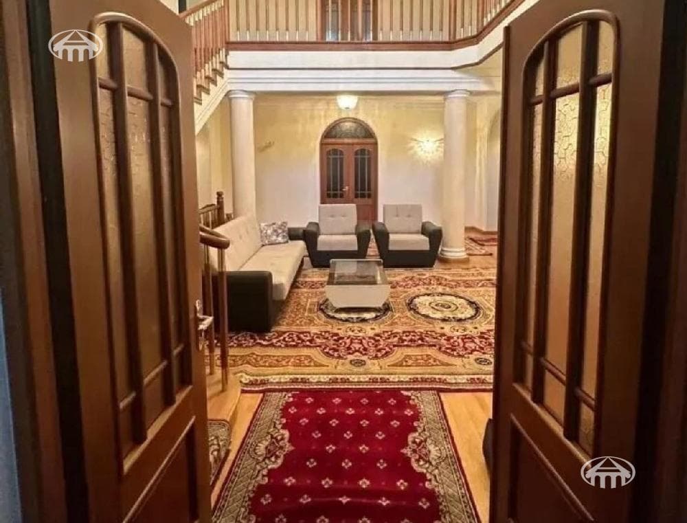 Особняк · 8 комн. · 540 м² · Джрвеж