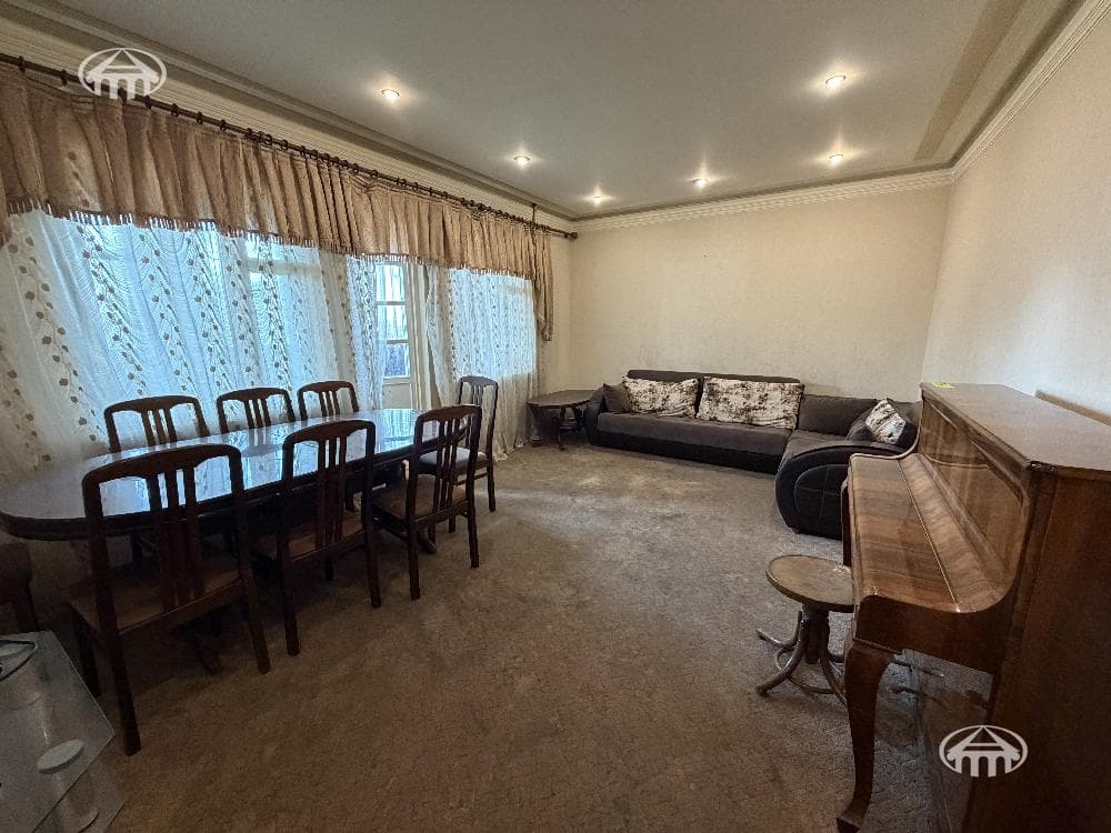 Квартира · 3 комн. · 95 м² · Давташен