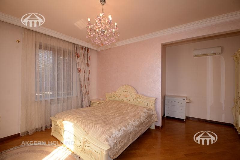 Առանձնատուն · 6 սեն. · 360 մ² · Էրեբունի