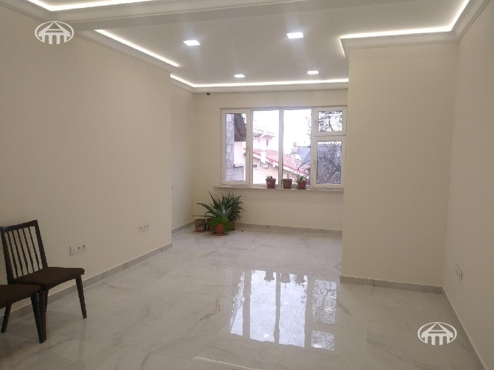 Office · 100 m² · Arabkir