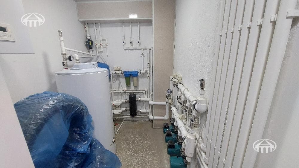 Townhouse · 4 rooms · 300 m² · Avan
