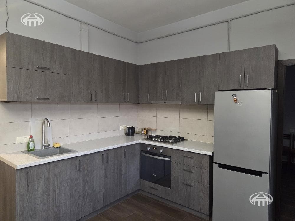 Квартира · 3 комн. · 71 м² · Кентрон