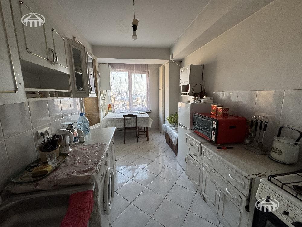 Квартира · 3 комн. · 63 м² · Давташен
