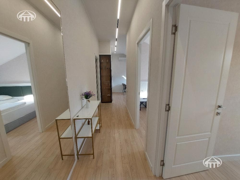 Apartment · 3 rooms · 62 m² · Kentron