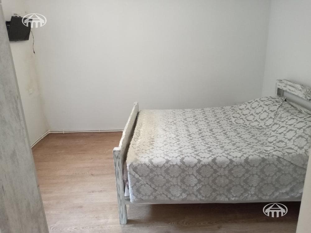 House · 9 rooms · 354 m² · Dilijan
