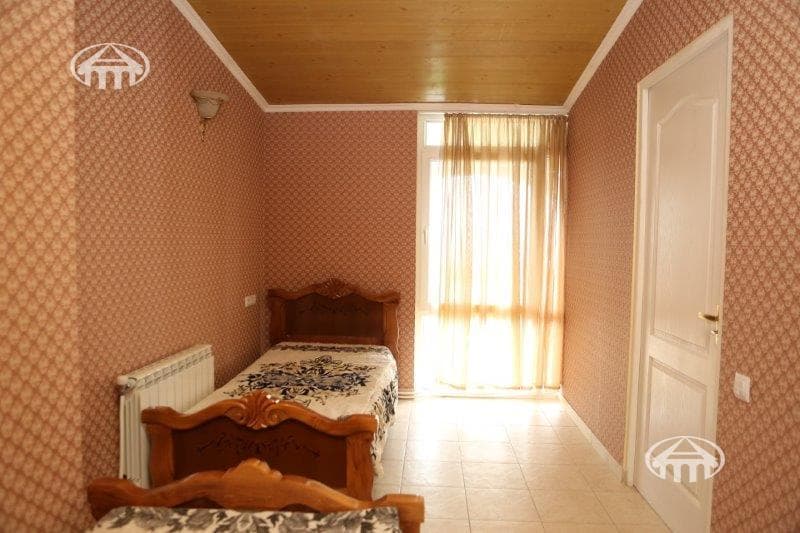 Дом · 5 комн. · 388 м² · Арабкир