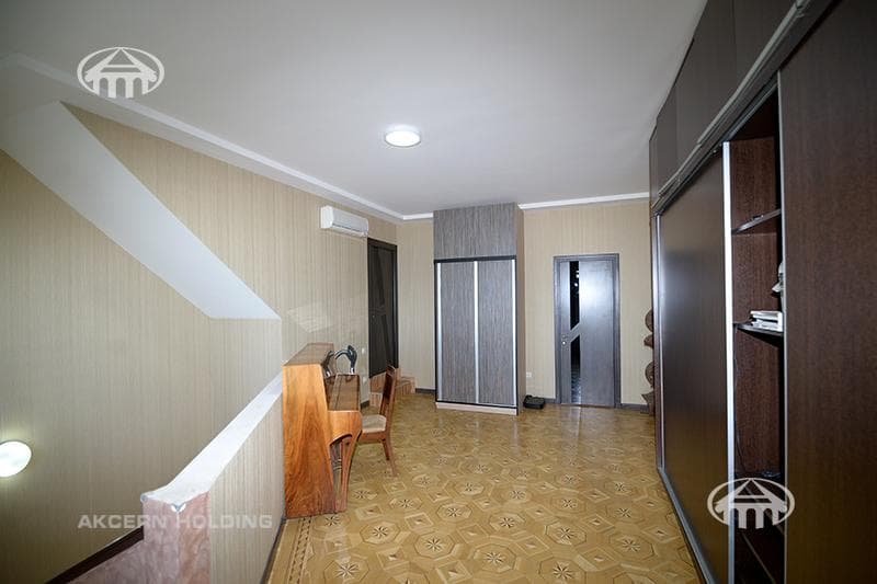 Особняк · 6 комн. · 393 м² · с. Мугни