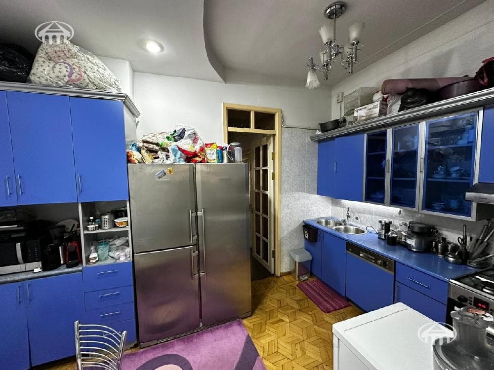 Квартира · 2 комн. · 75 м² · Кентрон