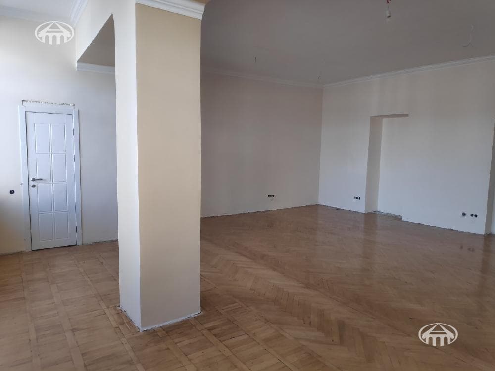 Office · 60 m² · Kentron