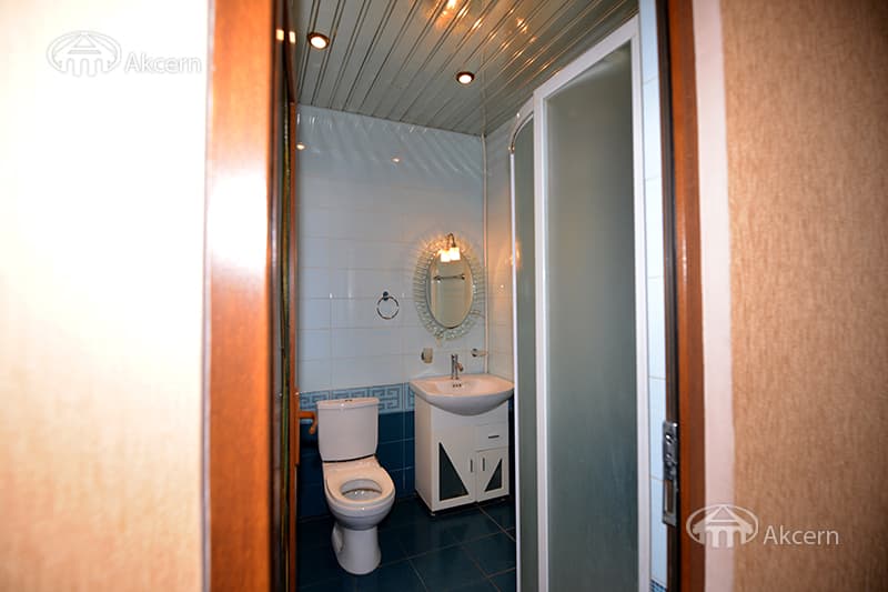 Apartment · 4 rooms · 168 m² · Kentron