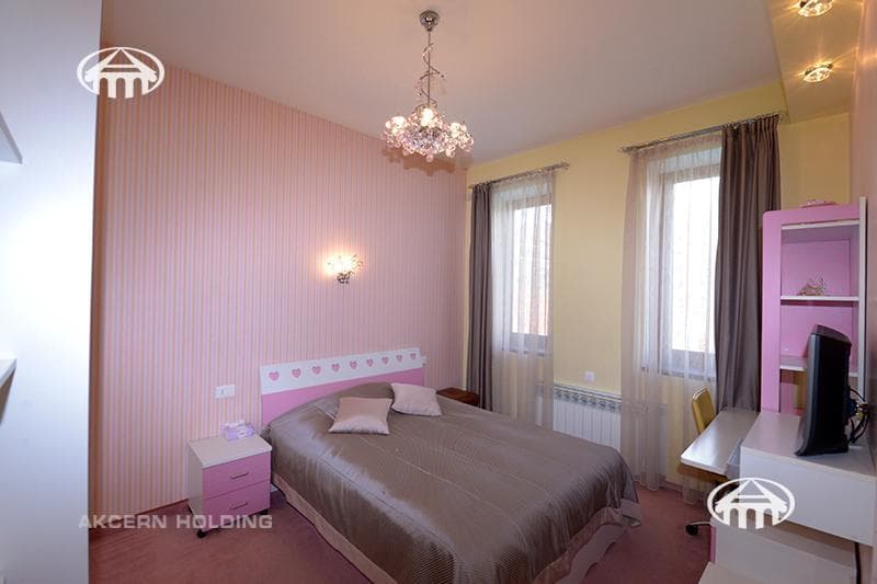 Особняк · 7 комн. · 404 м² · Цахкадзор