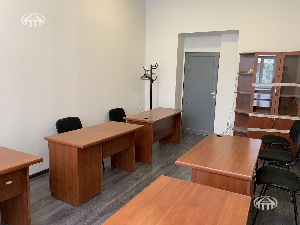 Office · 18 m² · Kentron