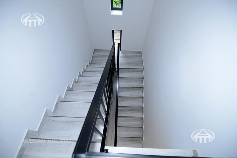 Mansion · 7 rooms · 228 m² · Zovuni