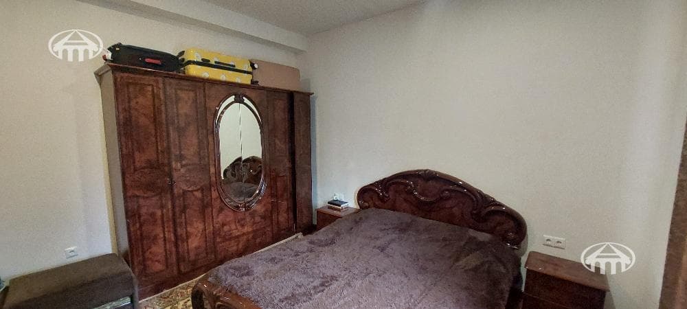 Mansion · 5 rooms · 206 m² · Arinj