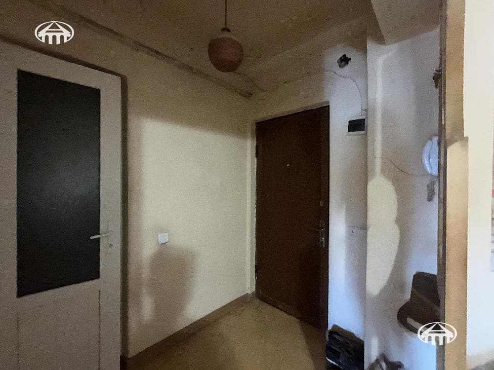 Apartment · 1 rooms · 39 m² · Kentron