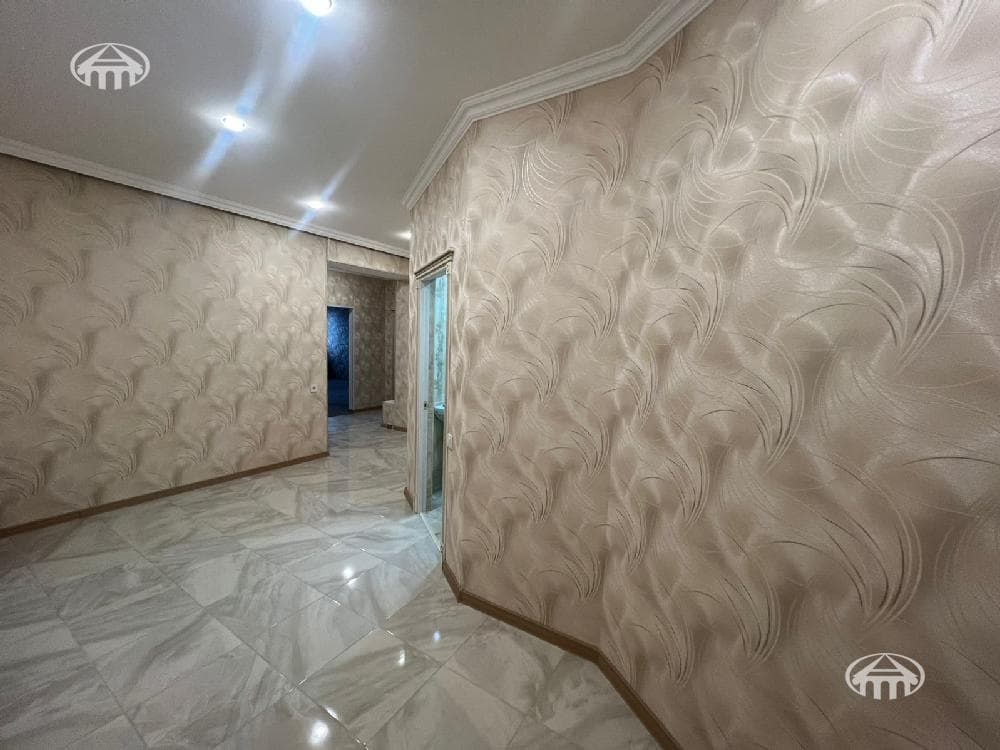 Apartment · 3 rooms · 98 m² · Kentron