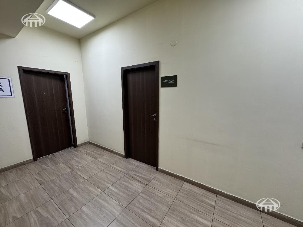 Գրասենյակ · 20 մ² · Կենտրոն