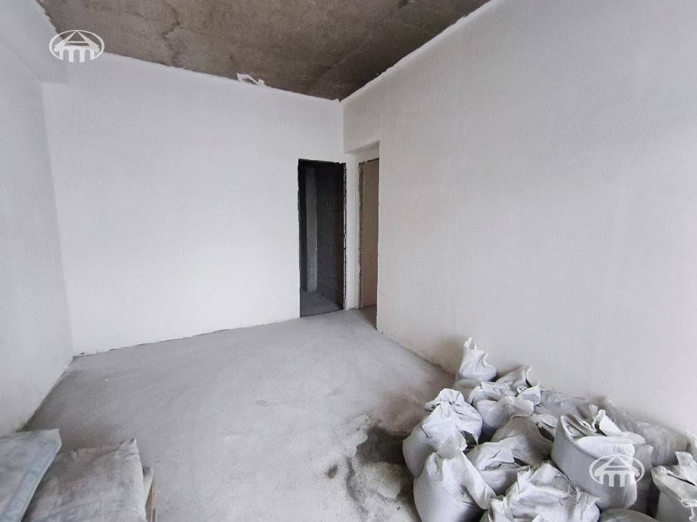 Квартира · 4 комн. · 117 м² · Аван