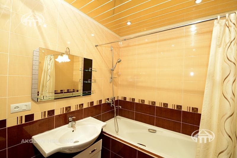 Apartment · 3 rooms · 100 m² · Kentron