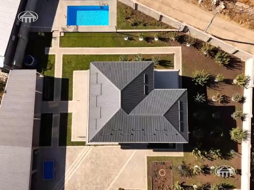 Առանձնատուն · 6 սեն. · 256 մ² · Մերձավան