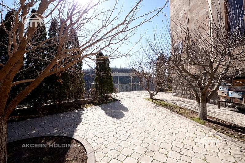 Особняк · 7 комн. · 575 м² · Давташен