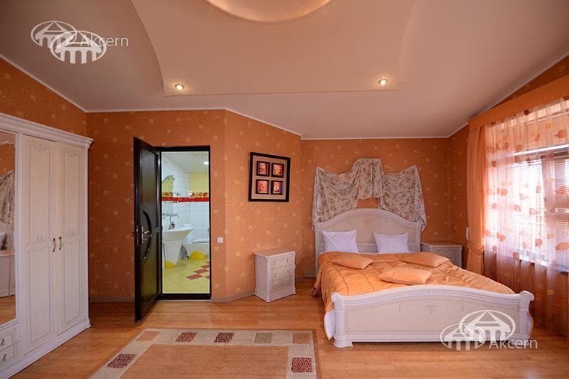 Отель · 5 комн. · 540 м² · Кентрон