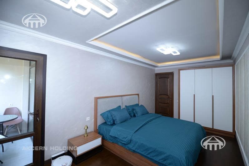 Apartment · 3 rooms · 104 m² · Kentron