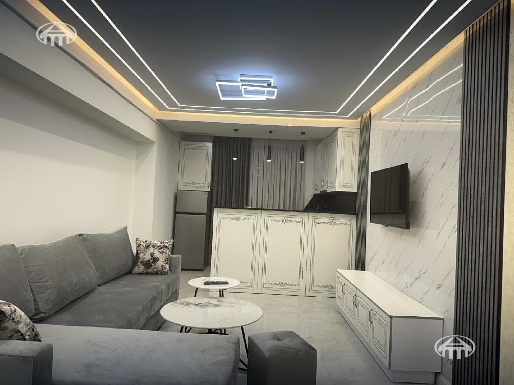 Apartment · 2 rooms · 53 m² · Kentron