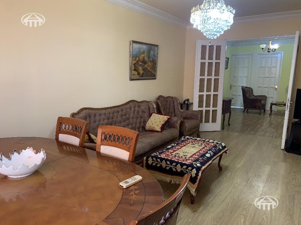 Apartment · 3 rooms · 84 m² · Kentron