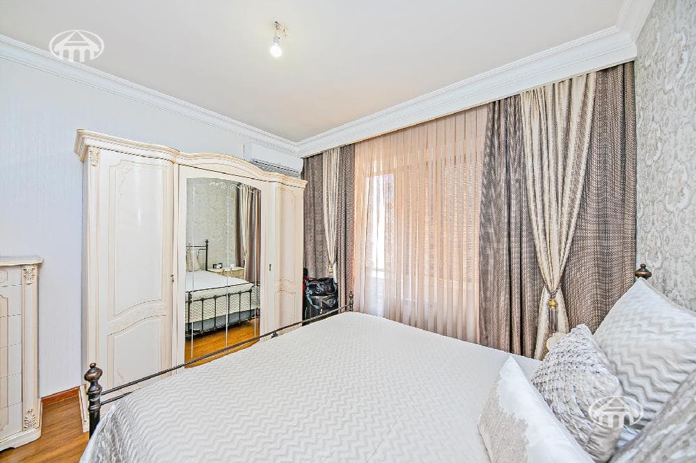 Apartment · 4 rooms · 127 m² · Kentron