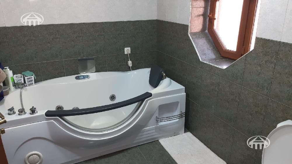 Особняк · 6 комн. · 535 м² · Канакер-Зейтун
