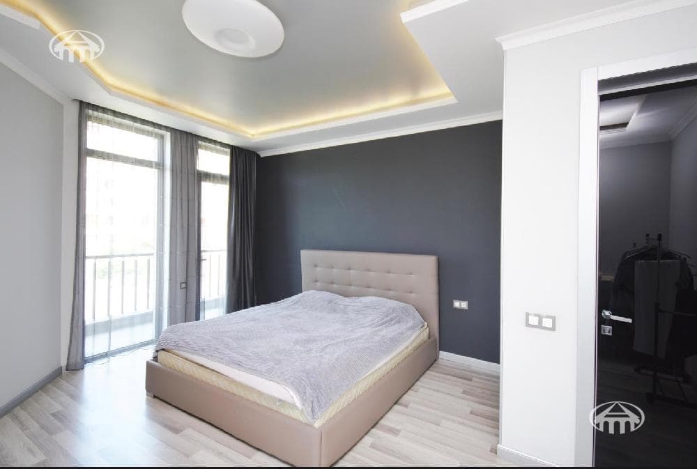Mansion · 5 rooms · 322 m² · Arabkir