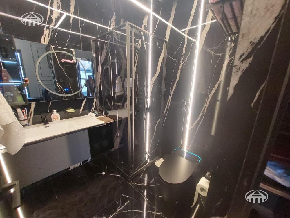 Особняк · 5 комн. · 370 м² · Аджапняк