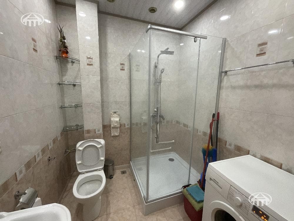 Apartment · 3 rooms · 107 m² · Kentron