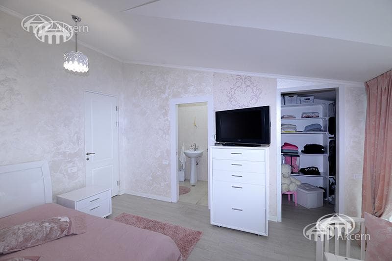 Apartment · 3 rooms · 112 m² · Kentron