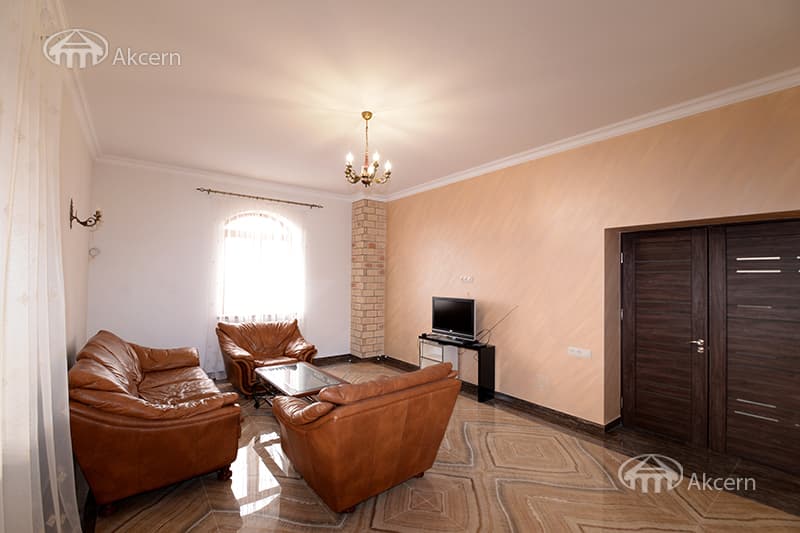 Mansion · 3 rooms · 250 m² · Djrvej