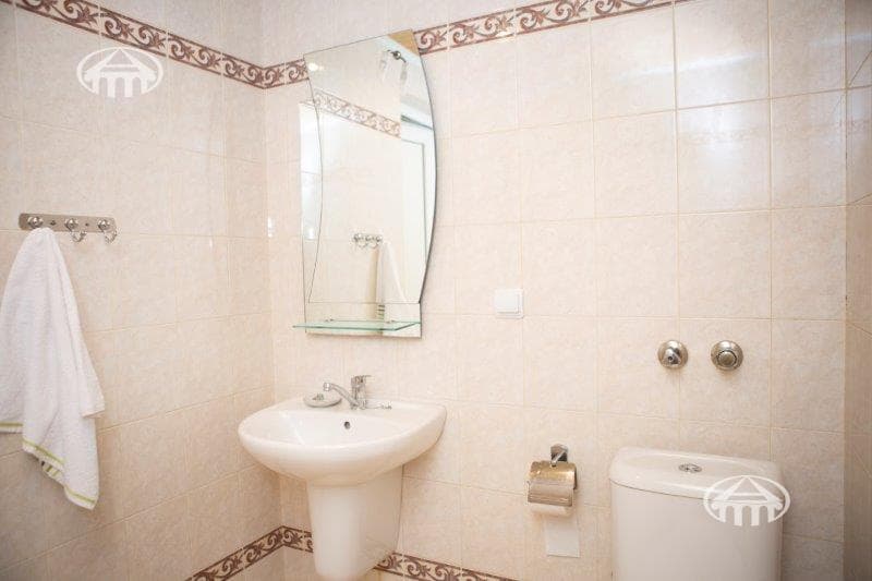 Дом · 5 комн. · 388 м² · Арабкир