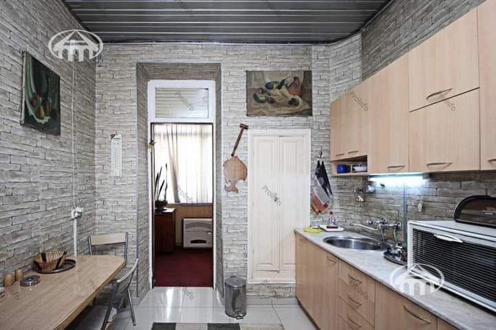 Apartment · 2 rooms · 60 m² · Kentron
