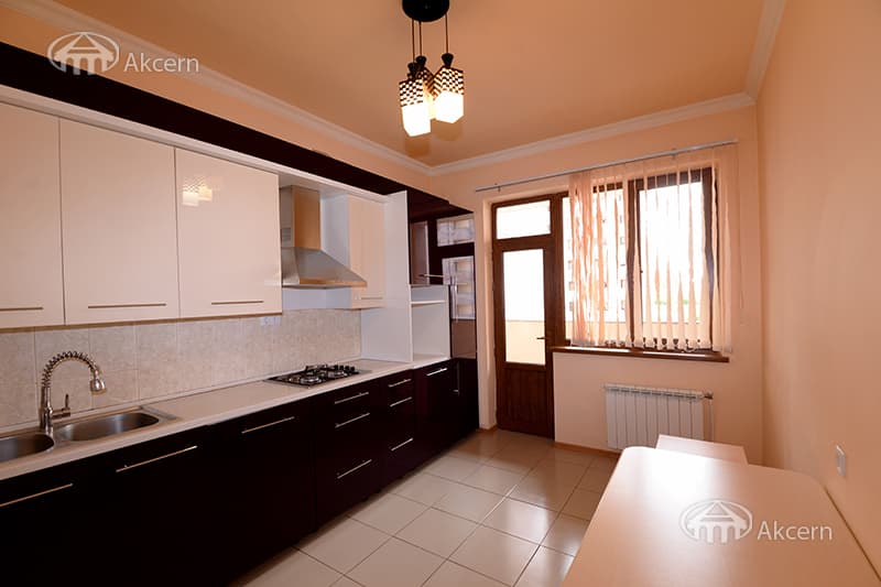 Apartment · 3 rooms · 105 m² · Kanaker-Zeytun