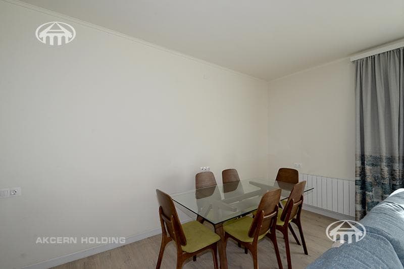 Apartment · 4 rooms · 117 m² · Kentron