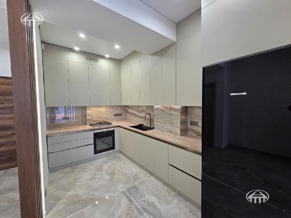Apartment · 2 rooms · 73 m² · Arabkir