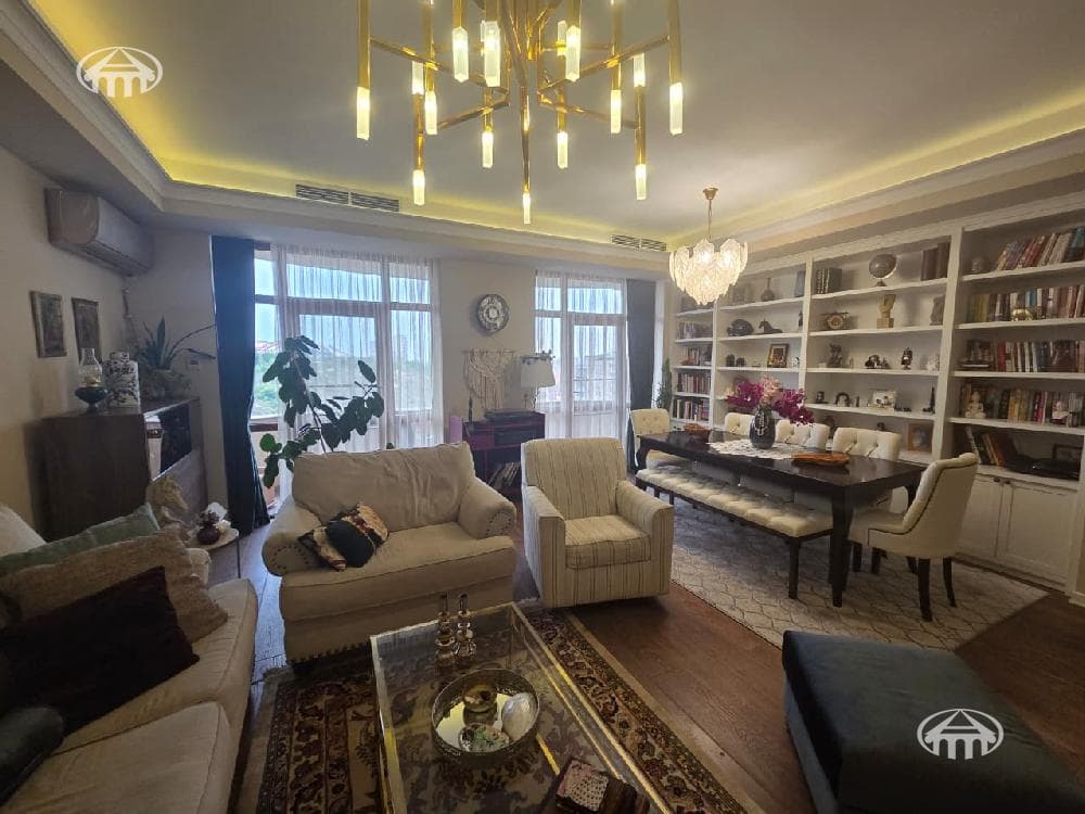 Apartment · 4 rooms · 157 m² · Arabkir