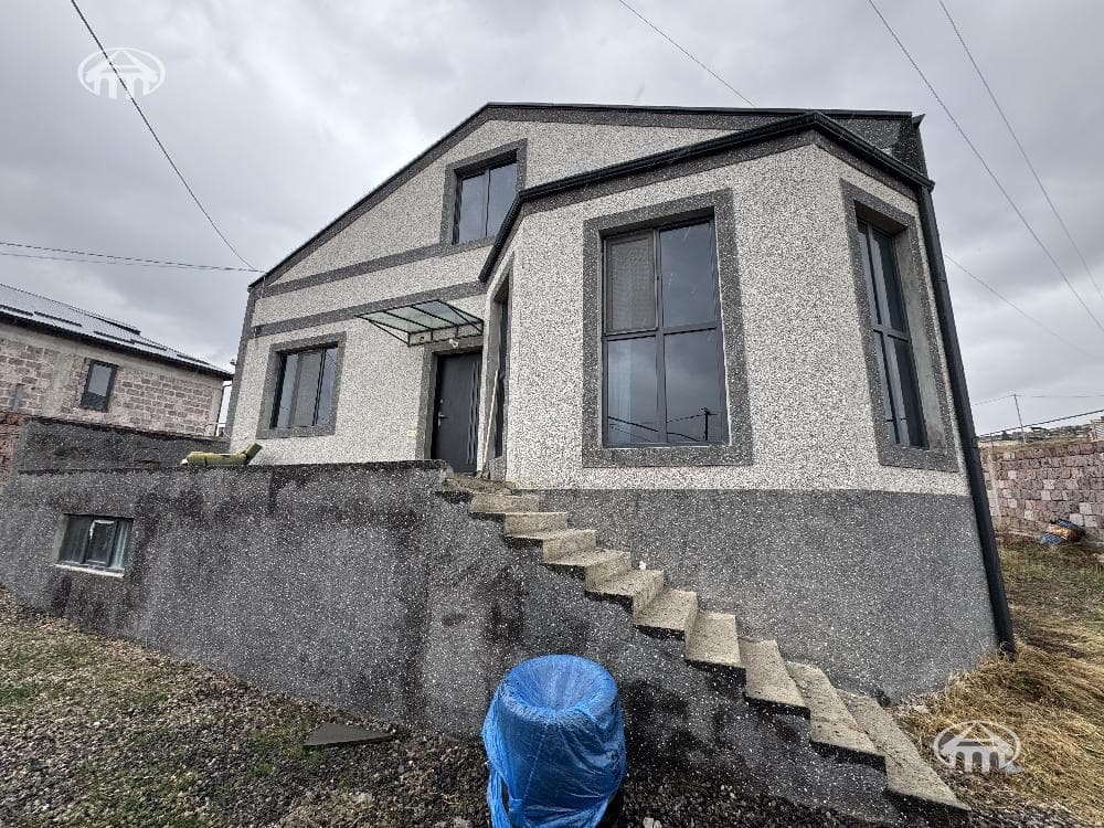 Особняк · 231 м² · Канакераван