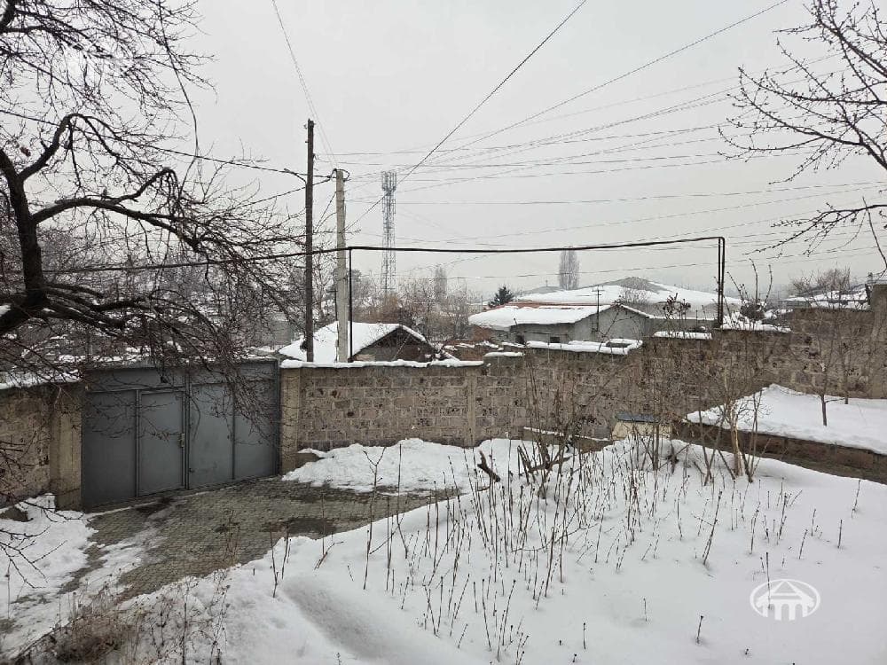 Առանձնատուն · 6 սեն. · 220 մ² · Առինջ